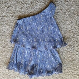 Forever21 light blue and white floral one shoulder tiered romper size XL